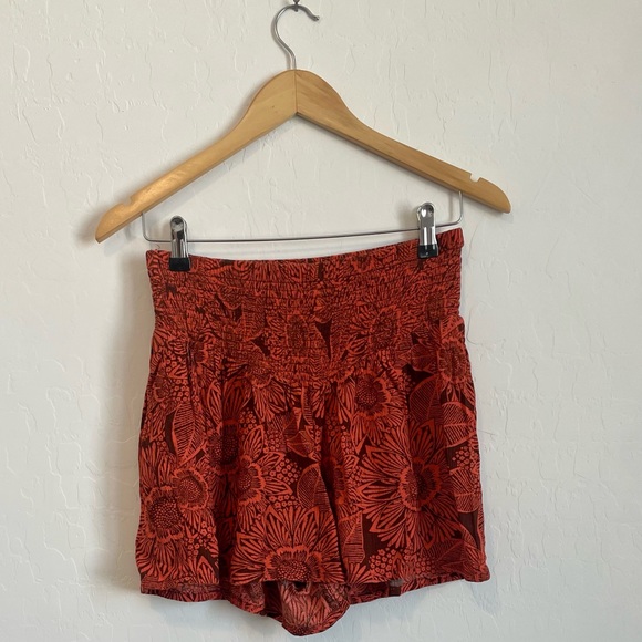 Arizona Jean Company Pants - Arizona Orange Flower Floral Flowy Stretchy Shorts